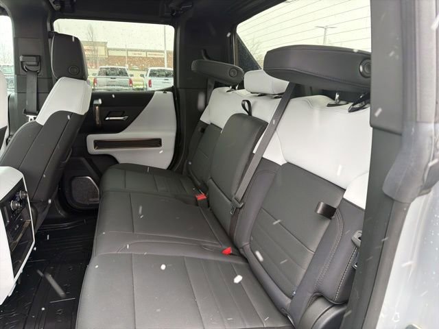 Used 2024 GMC Hummer EV 2X image 25