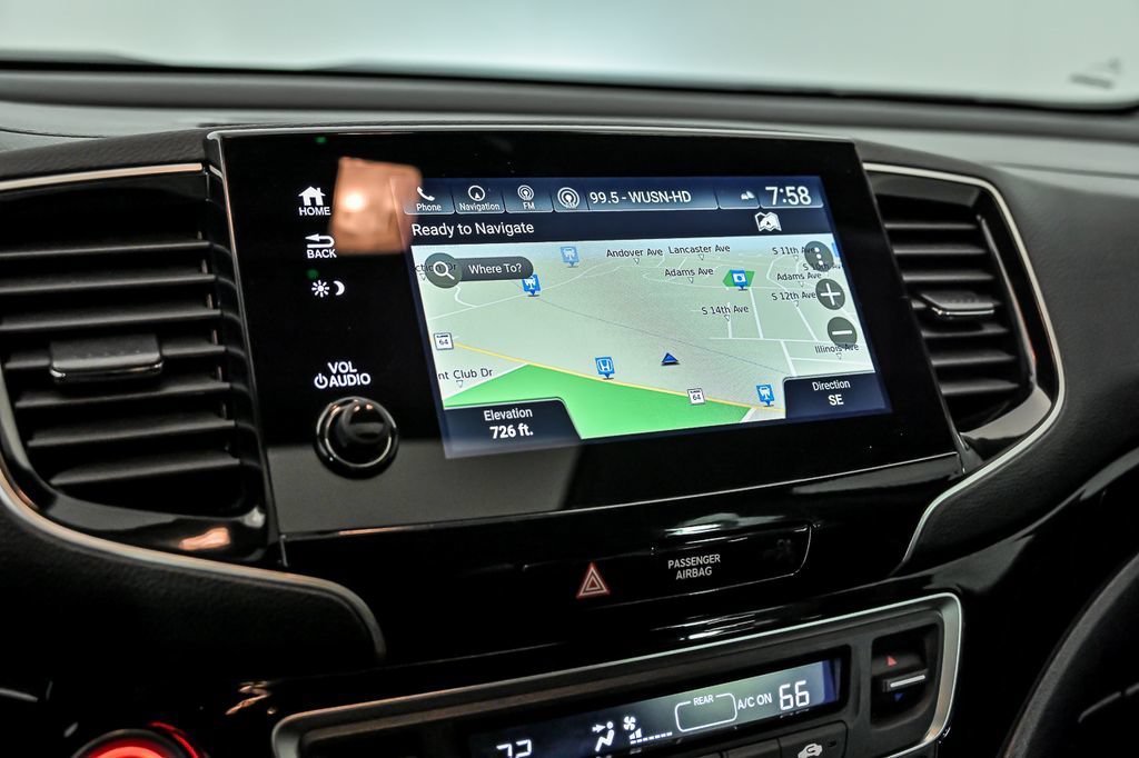 Used 2020 Honda Pilot Touring image 25