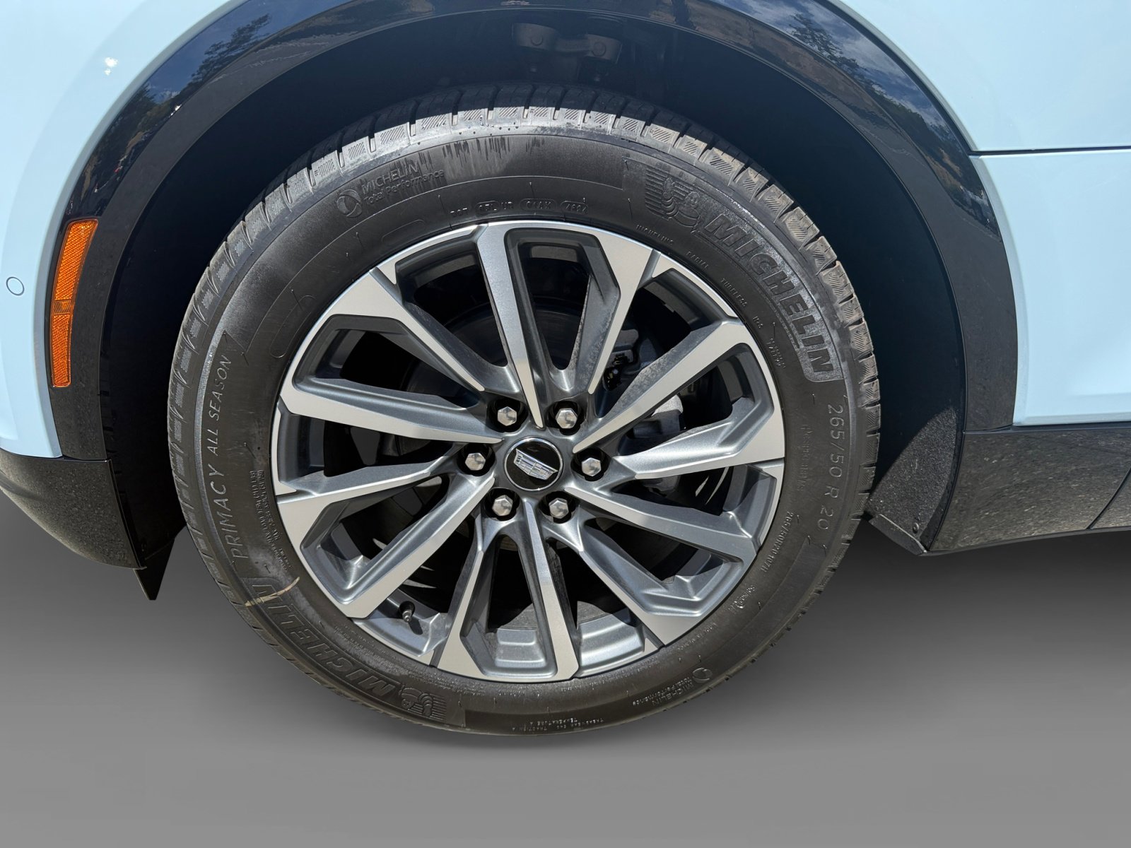 New 2025 Cadillac Lyriq Sport image 9