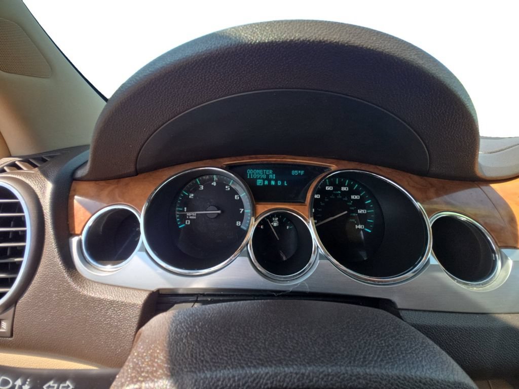 Used 2008 Buick Enclave CXL w/ Entertainment Package #3 FWD image 20