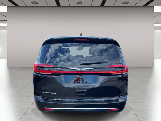 New 2026 Chrysler Pacifica Select FWD image 4
