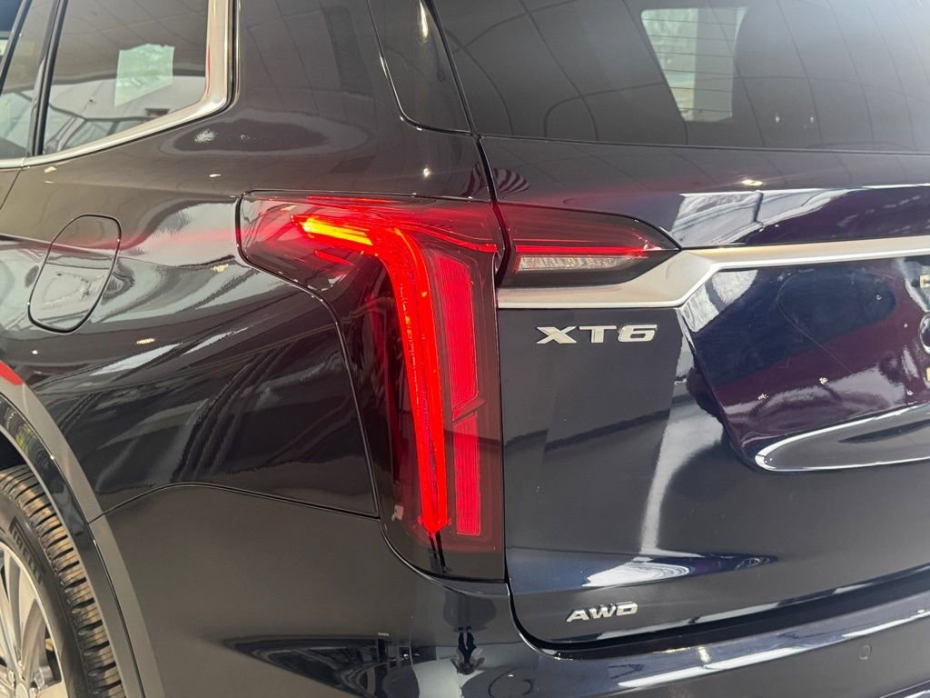 Used 2022 Cadillac XT6 Premium Luxury AWD/4WD image 13