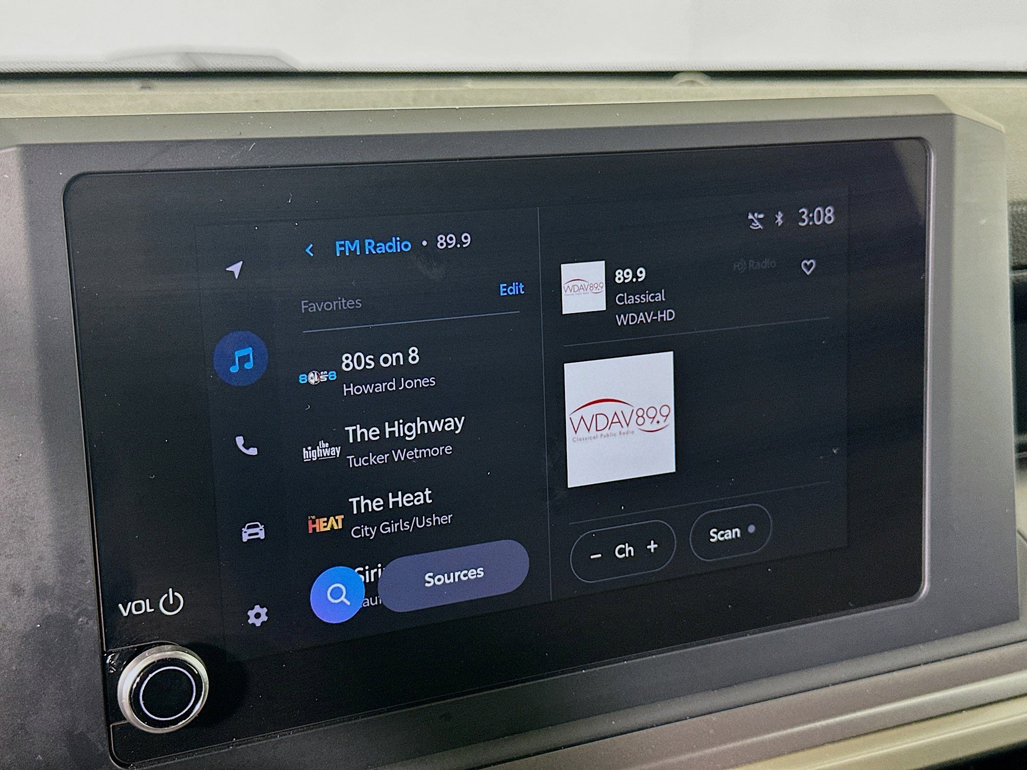 Used 2025 Toyota Tacoma TRD Sport image 21