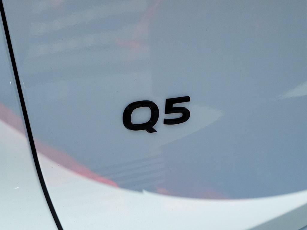 Used 2025 Audi Q5 Premium Plus w/ Premium Plus AWD/4WD image 9