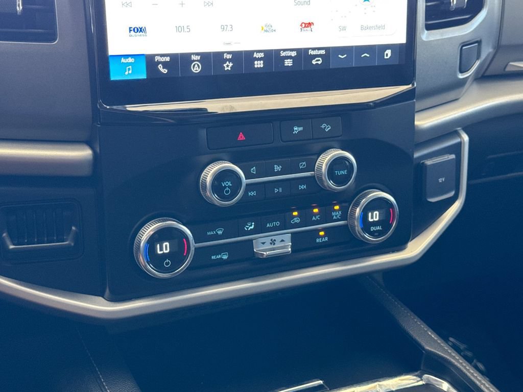 Used 2022 Ford Expedition XLT AWD/4WD image 19