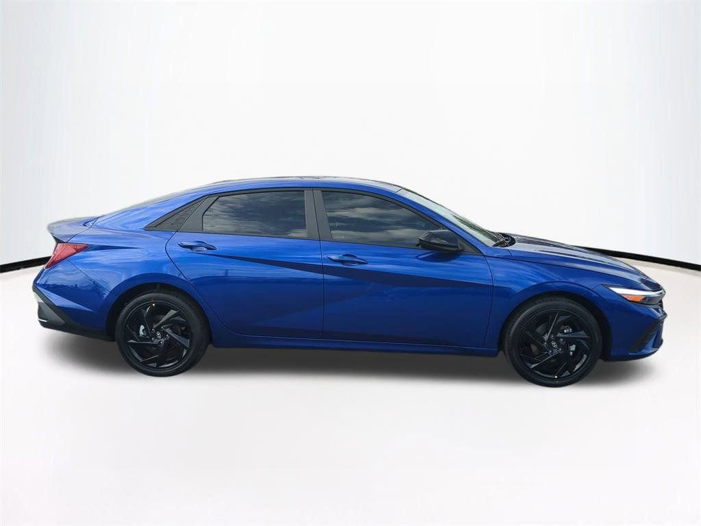 New 2026 Hyundai Elantra Sport w/ Cargo Package image 4