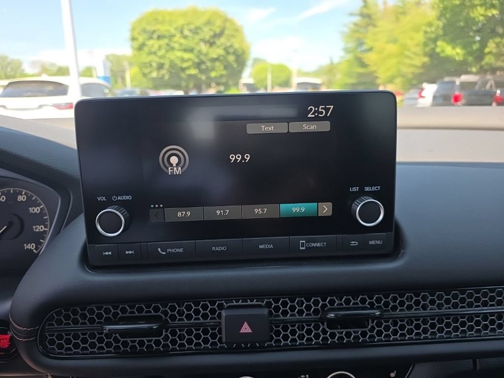 Certified 2025 Honda HR-V Sport image 15