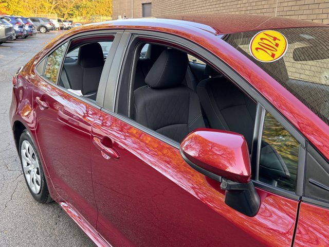 Used 2024 Toyota Corolla LE image 7