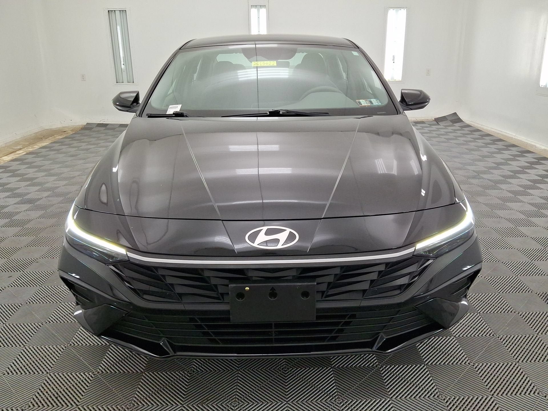 Used 2025 Hyundai Elantra SE w/ Cargo Package FWD image 28