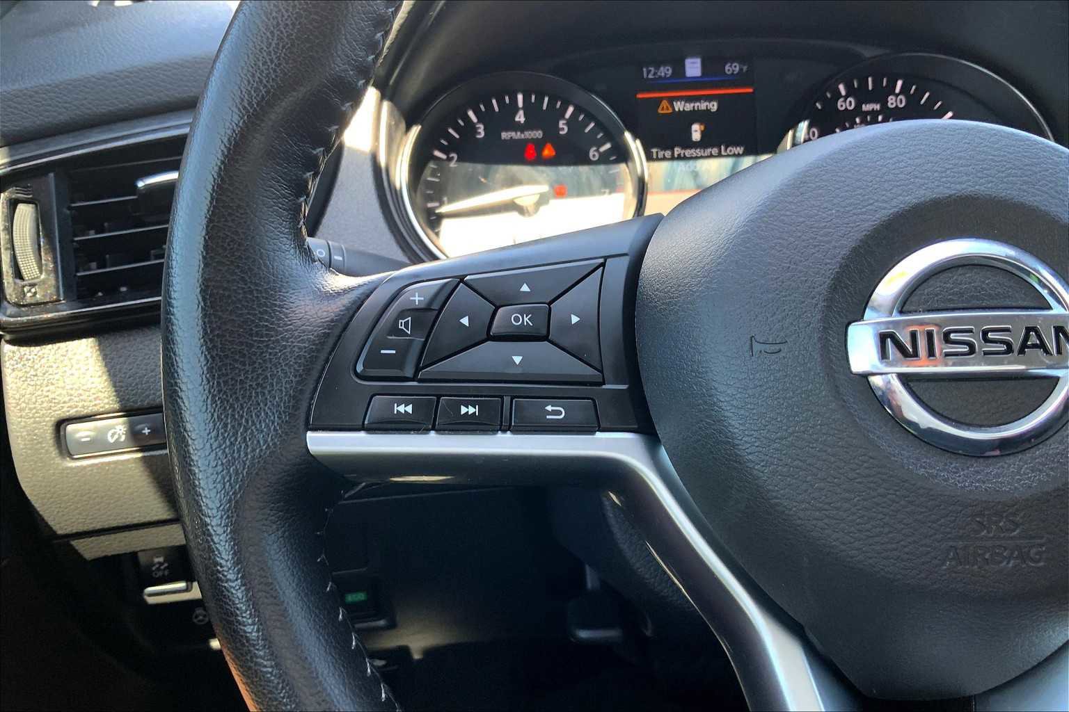 Used 2022 Nissan Rogue Sport SL image 41