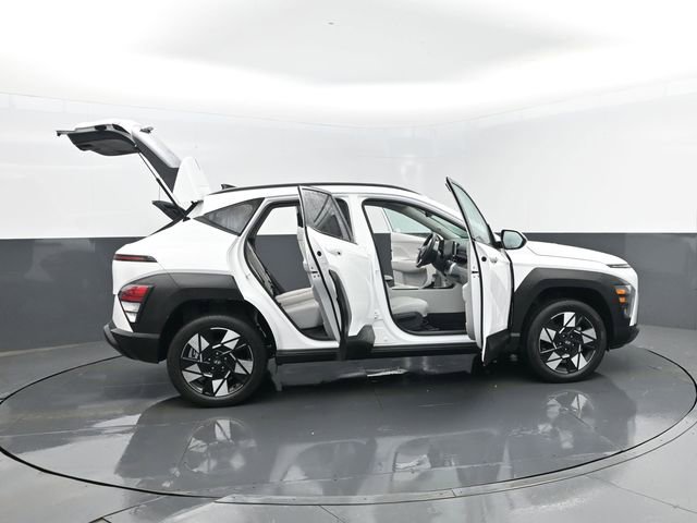 Used 2025 Hyundai Kona SEL image 28