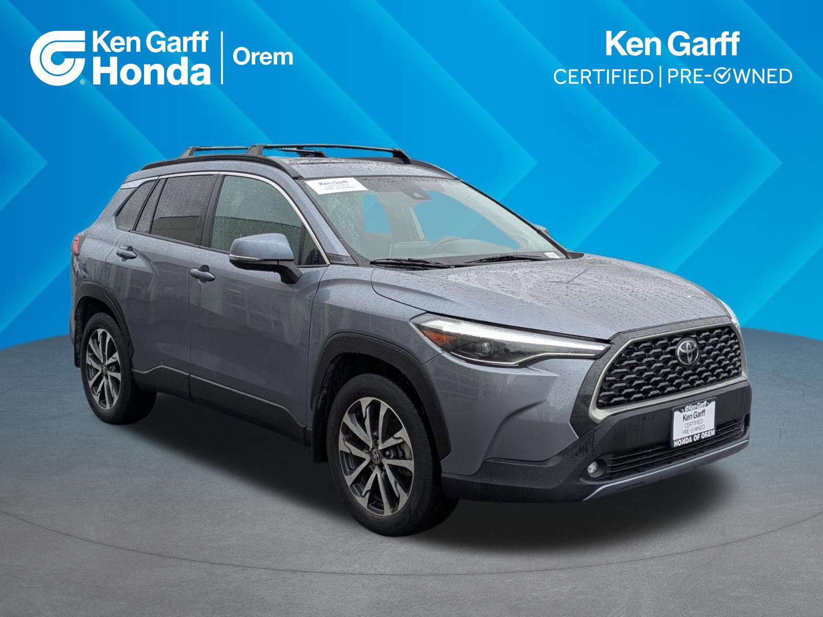 Used 2022 Toyota Corolla Cross XLE w/ Convenience Package AWD/4WD image 1