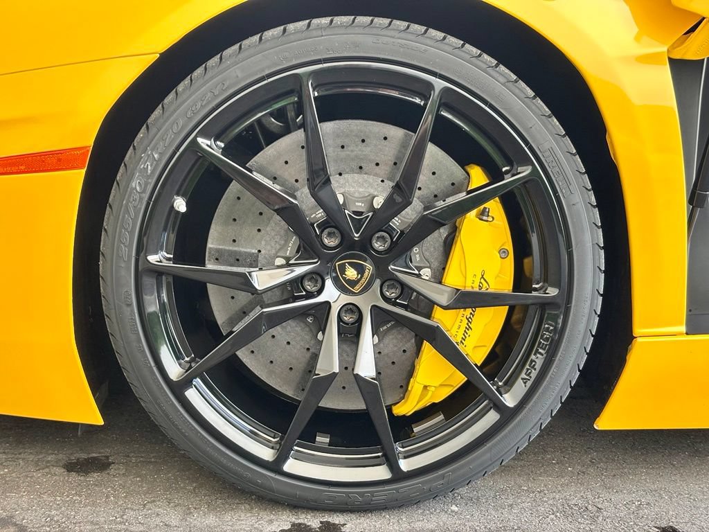 Used 2013 Lamborghini Aventador LP 700-4 AWD/4WD image 16