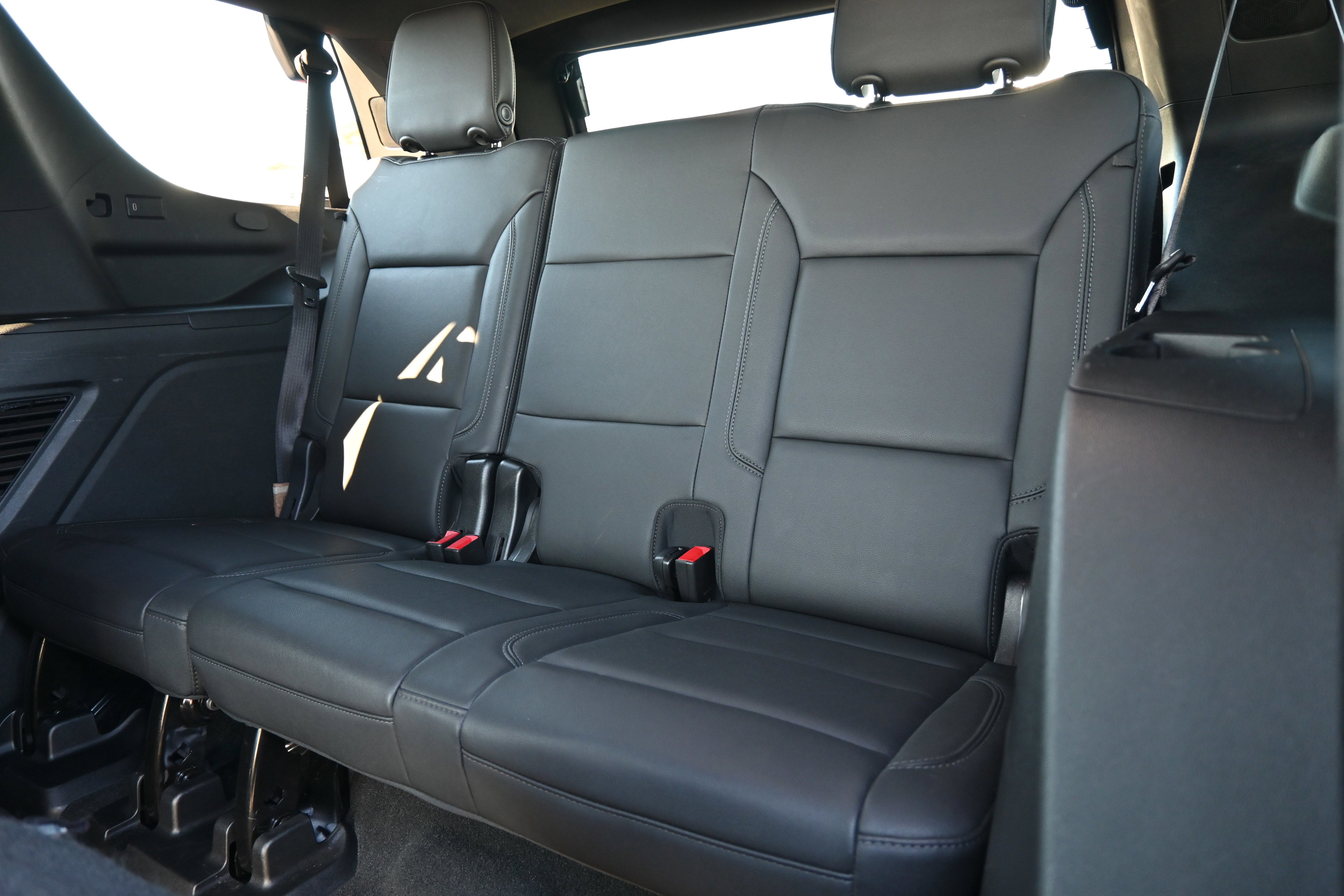 Used 2022 Chevrolet Tahoe Z71 w/ Luxury Package image 31