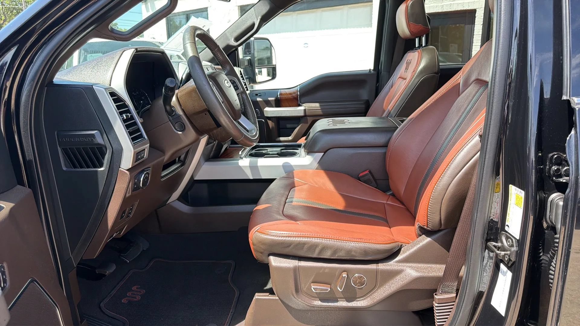 Used 2019 Ford F250 King Ranch w/ King Ranch Ultimate Package AWD/4WD image 7