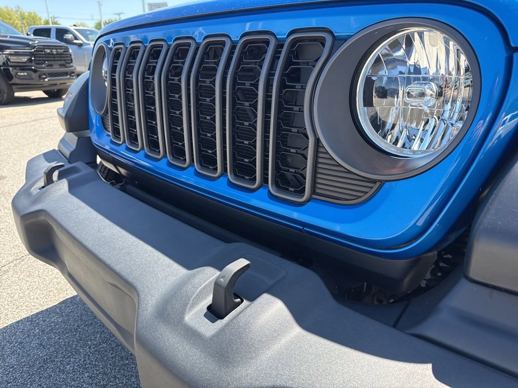 Used 2024 Jeep Wrangler Unlimited Sport AWD/4WD image 14