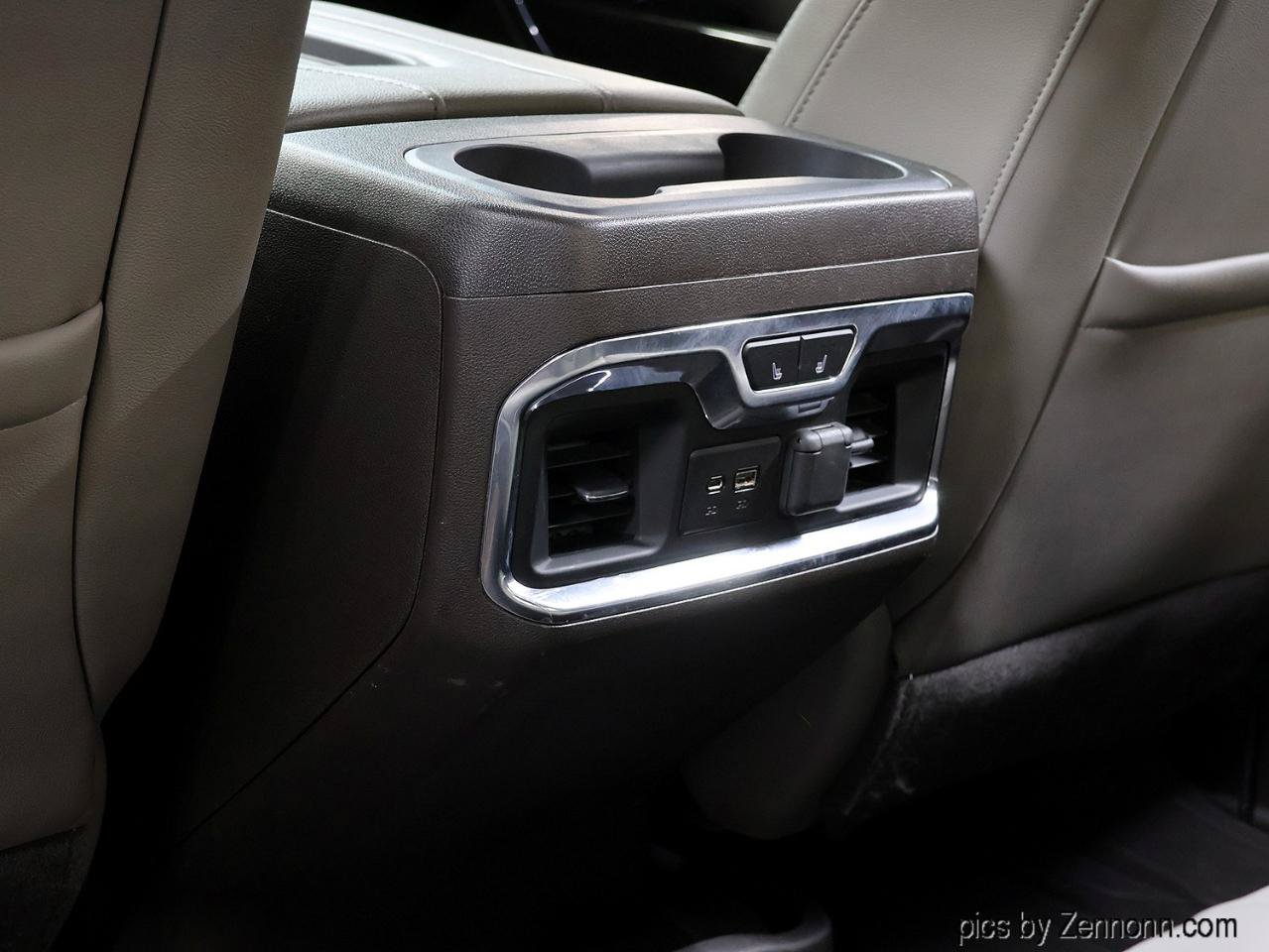 Used 2020 Chevrolet Silverado 1500 LTZ w/ LTZ Convenience Package AWD/4WD image 15