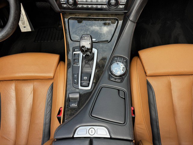 Used 2017 BMW 650i Convertible RWD image 34