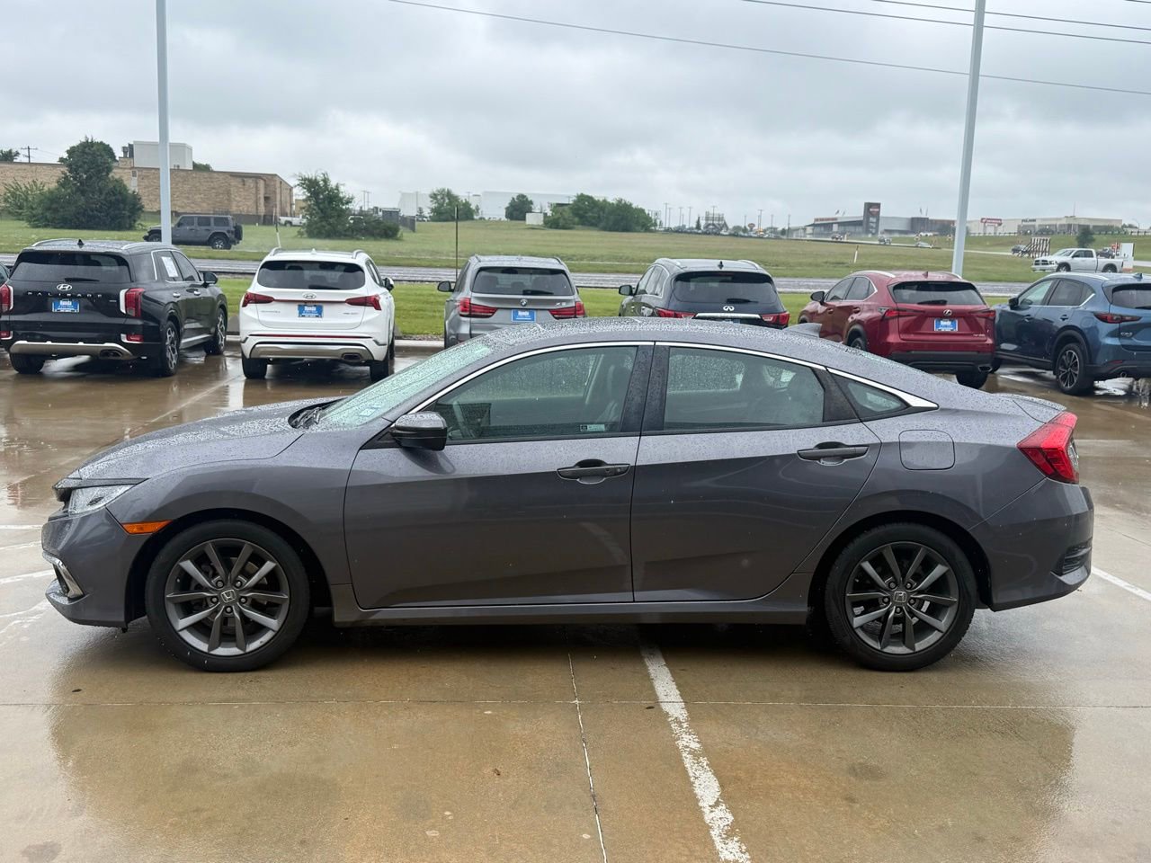 Used 2019 Honda Civic EX-L image 2