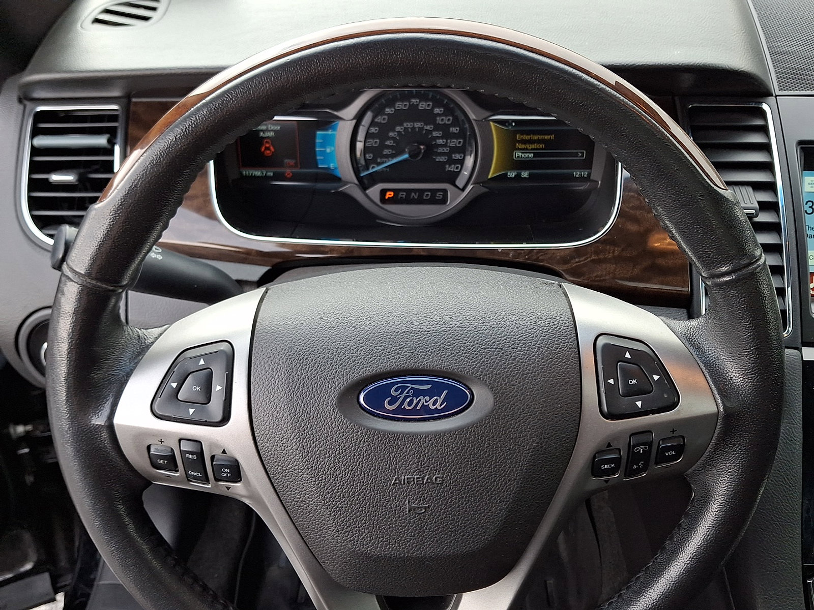 Used 2018 Ford Taurus Limited image 21