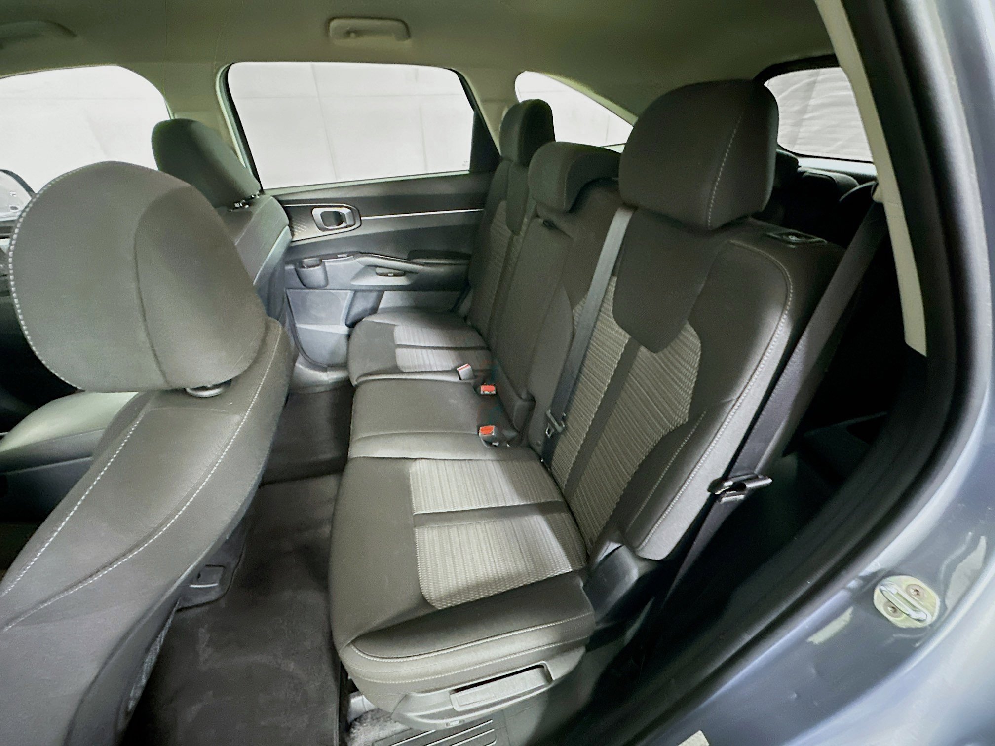 Used 2023 Kia Sorento LX image 27