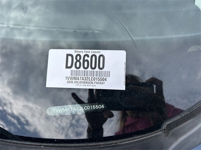 Used 2020 Volkswagen Passat 2.0T R-Line image 38