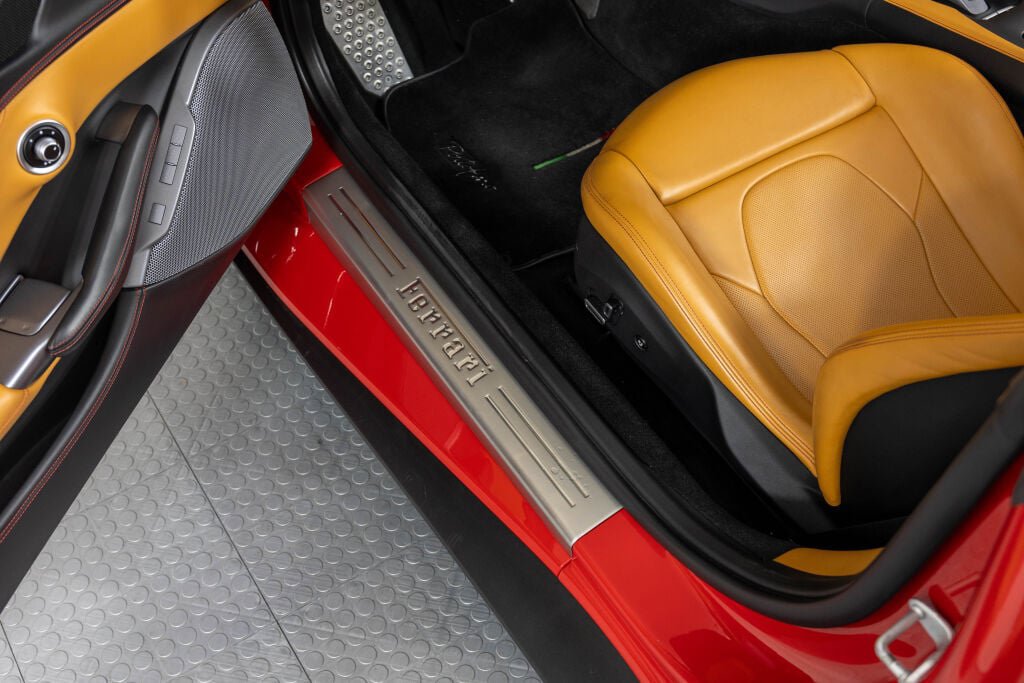 Certified 2020 Ferrari Portofino RWD image 61