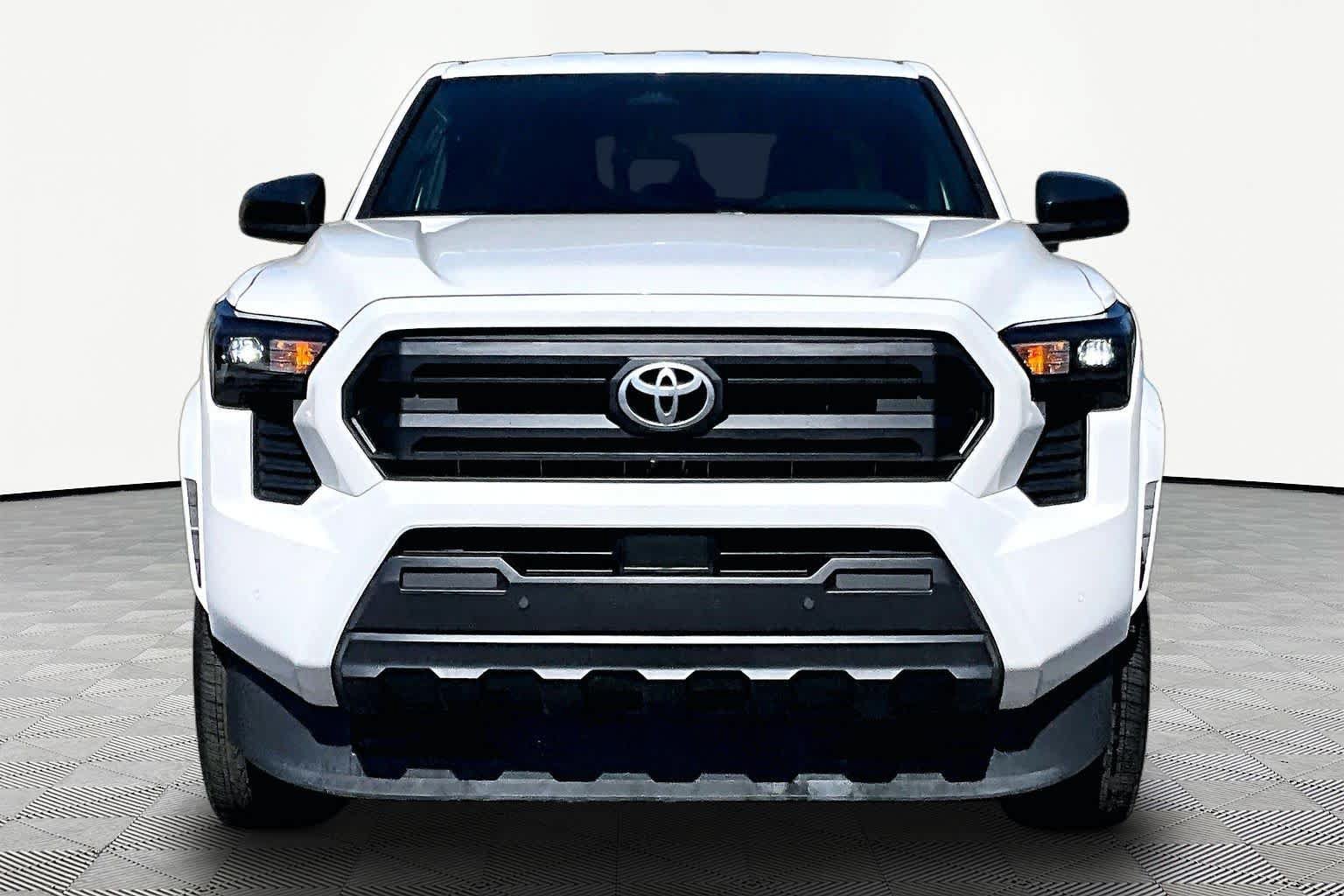 Used 2024 Toyota Tacoma SR w/ SR Upgrade Package RWD image 4