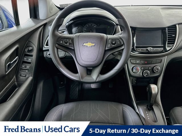 Used 2017 Chevrolet Trax LT w/ Driver Confidence Package AWD/4WD image 27