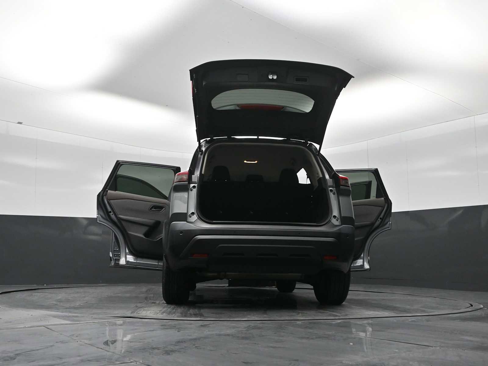 Used 2021 Nissan Rogue S image 30