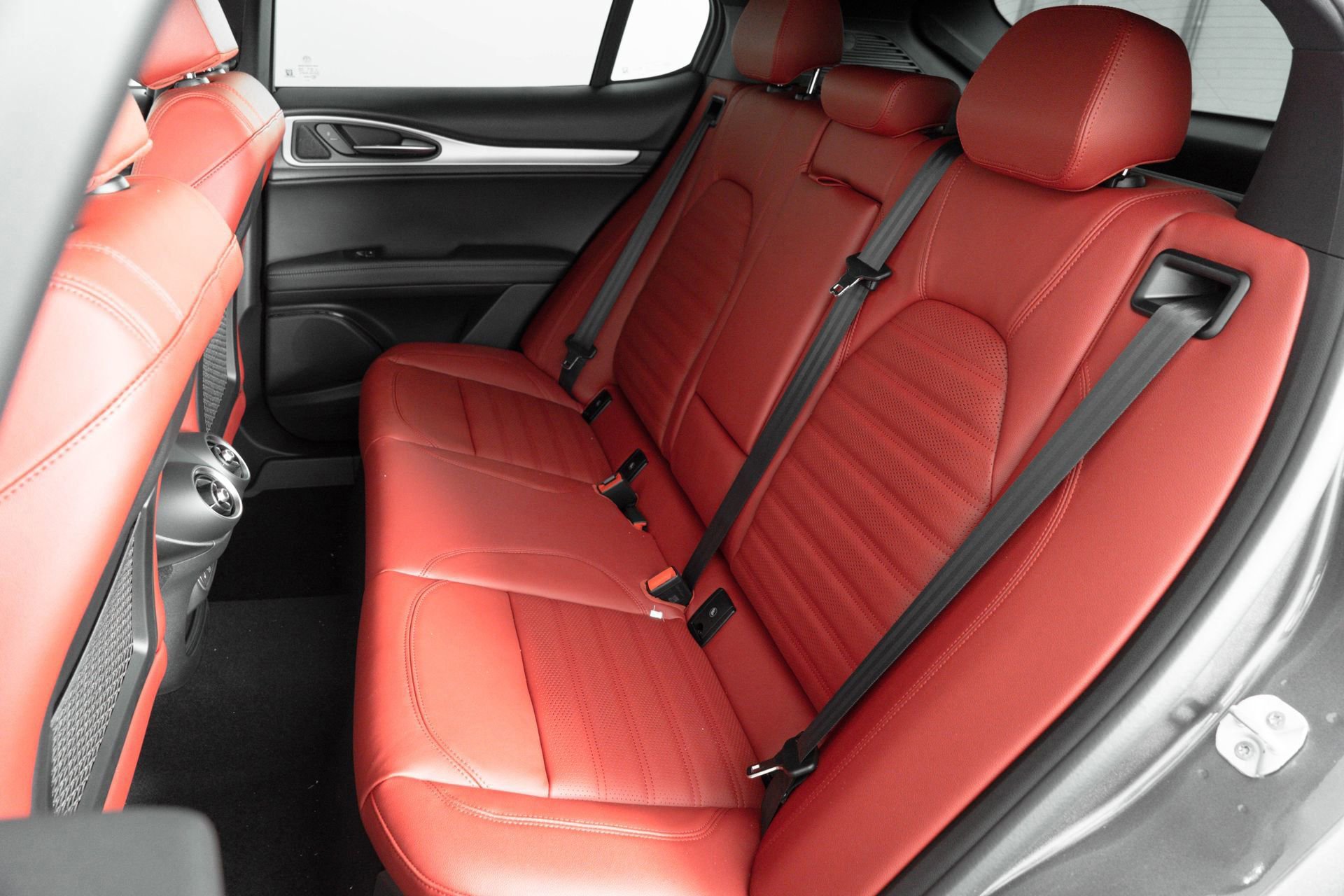 New 2025 Alfa Romeo Stelvio Sprint w/ Veloce Package image 20