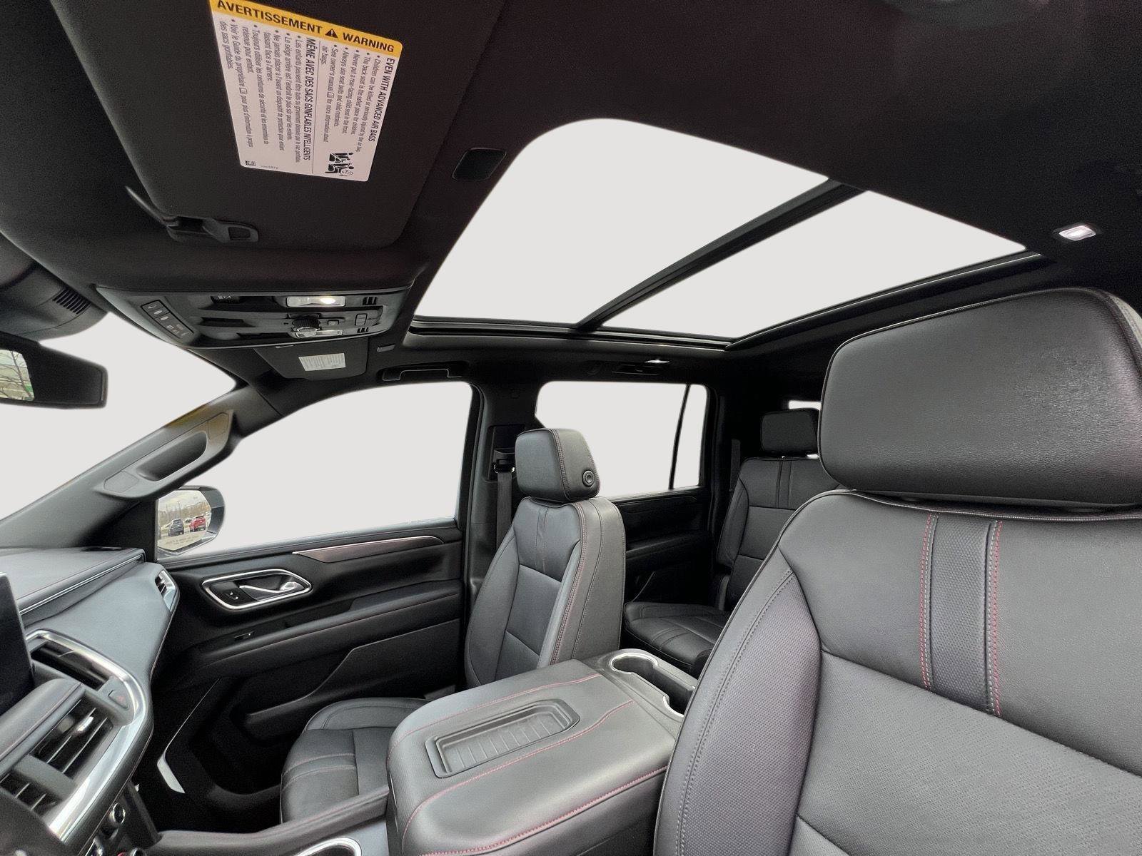 Used 2023 Chevrolet Suburban RST w/ Luxury Package image 18