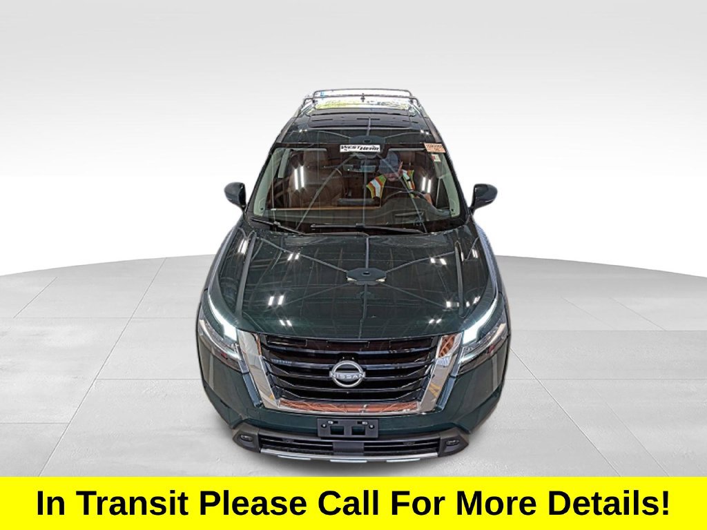 Used 2023 Nissan Pathfinder Platinum AWD/4WD image 2