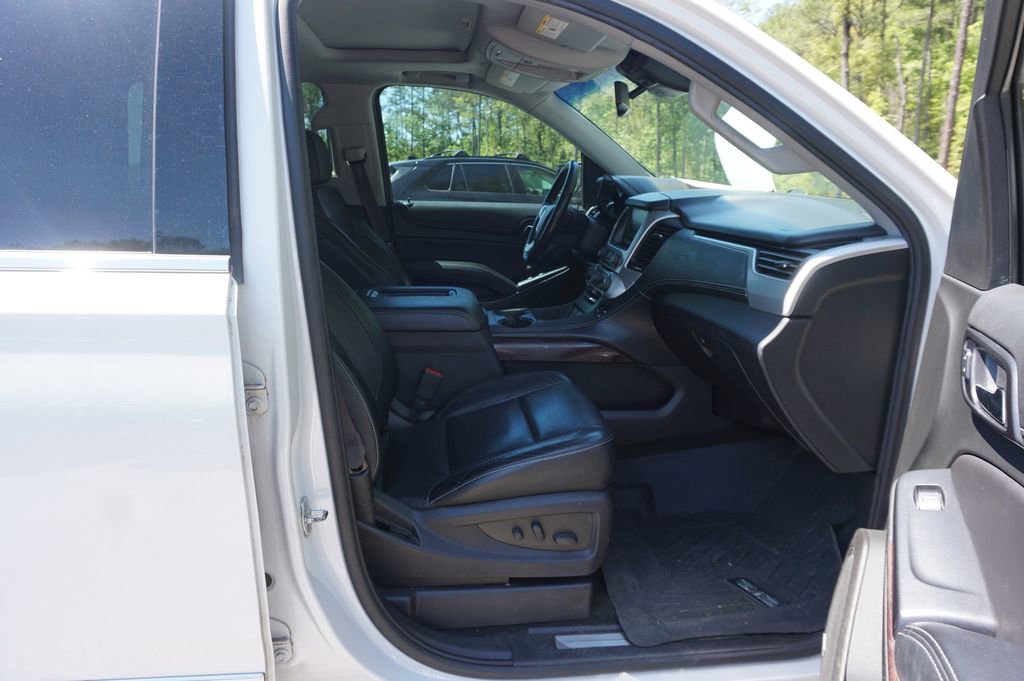 Used 2017 GMC Yukon SLT w/ Premium Edition image 19