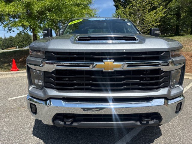 Used 2025 Chevrolet Silverado 2500 LT w/ Convenience Package AWD/4WD image 2