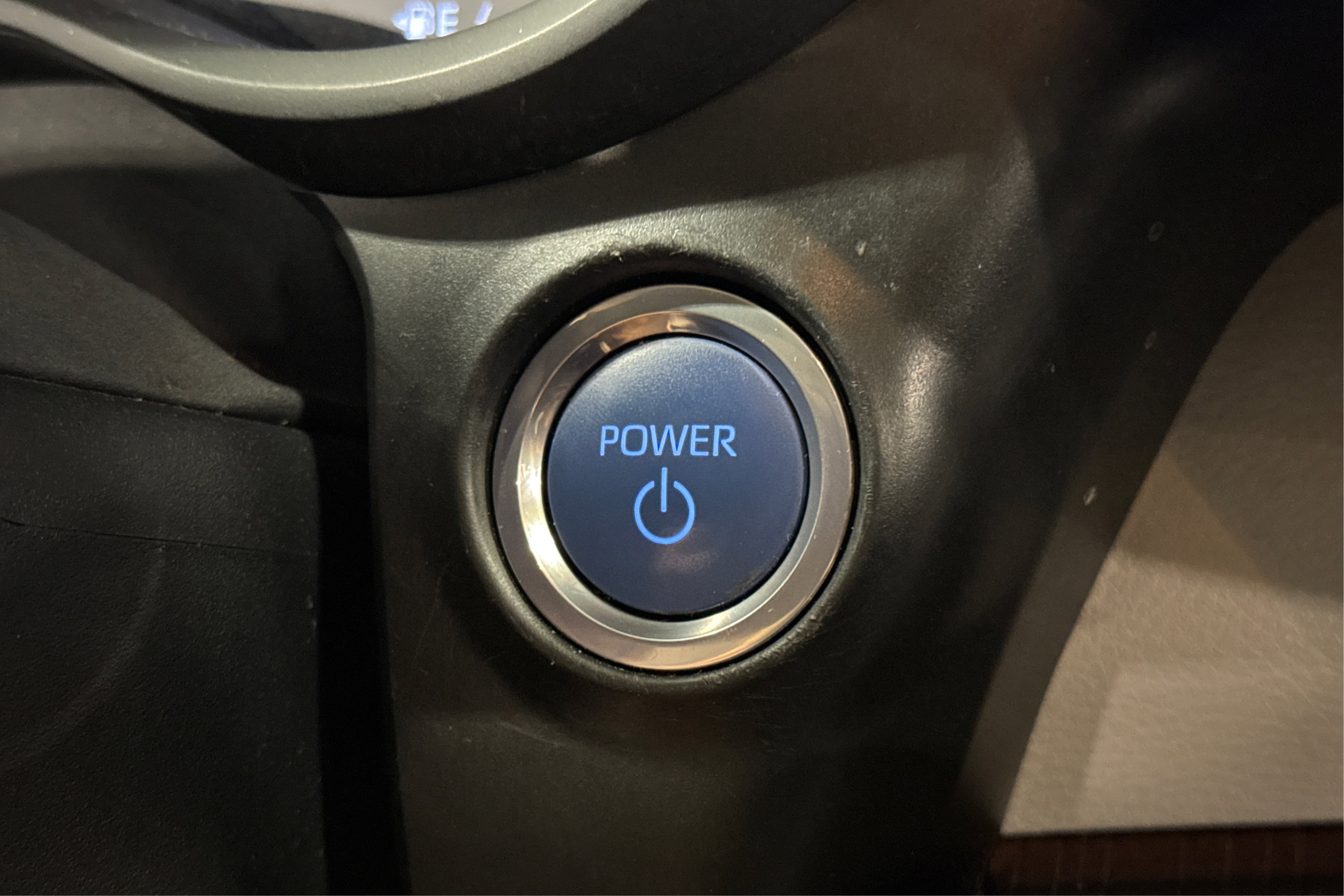 Used 2024 Toyota Sienna LE image 30
