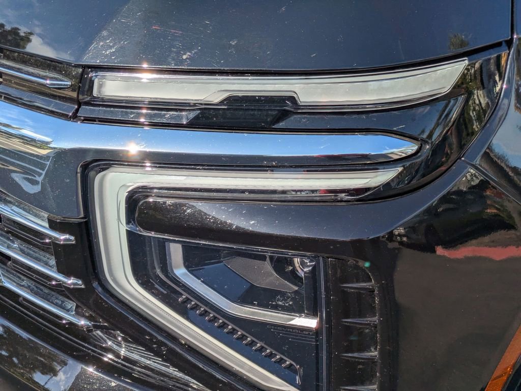 Used 2025 Chevrolet Tahoe LT AWD/4WD image 13