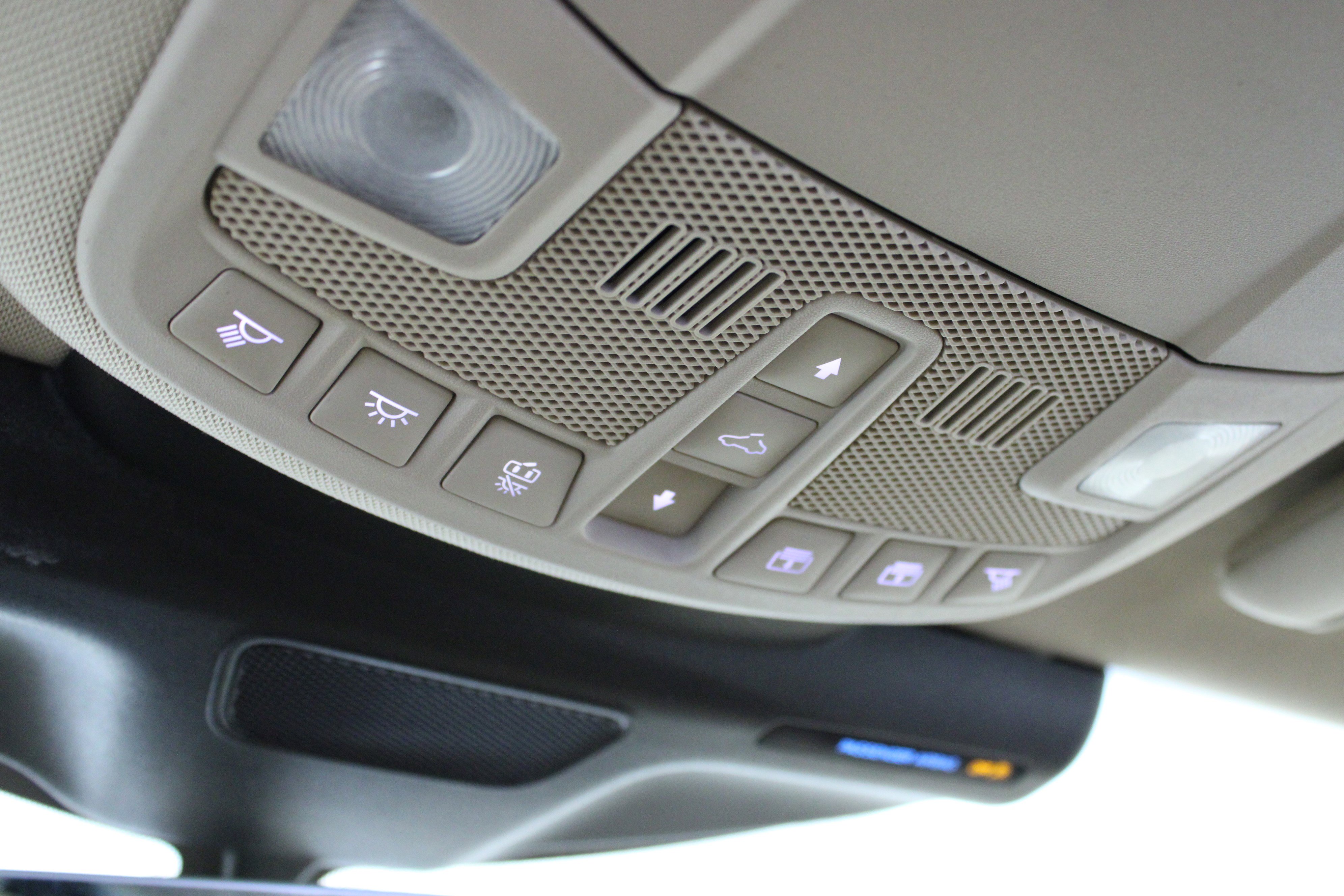 Used 2021 Lincoln Nautilus Reserve w/ Equipment Group 201A image 24