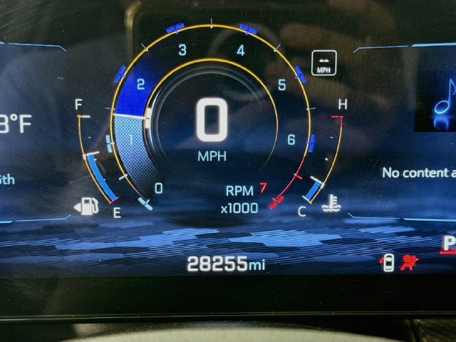 Used 2025 Chevrolet Equinox LT FWD image 12