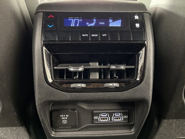 Used 2024 Jeep Grand Cherokee L Laredo image 48