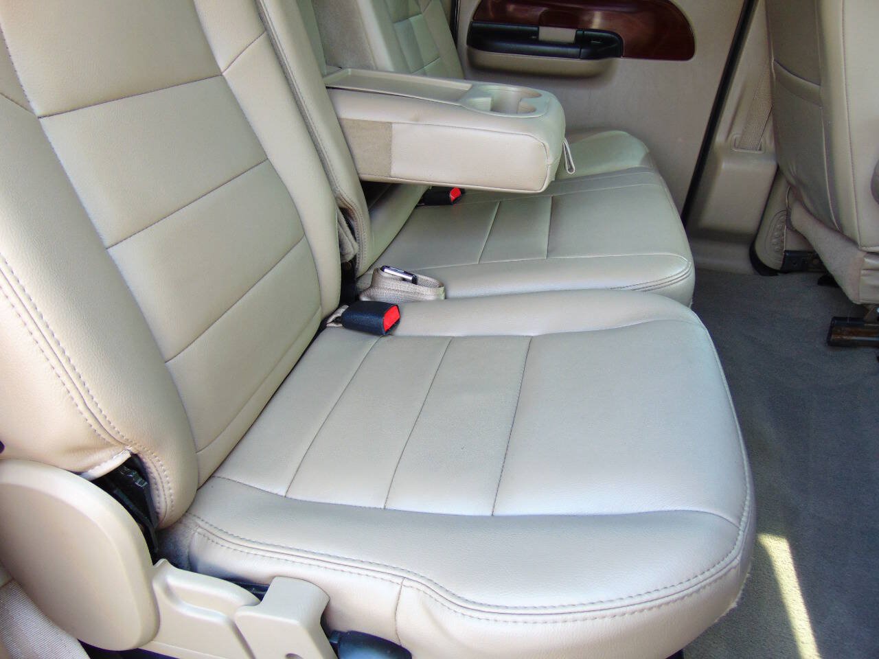 Used 2007 Ford F250 Lariat AWD/4WD image 17