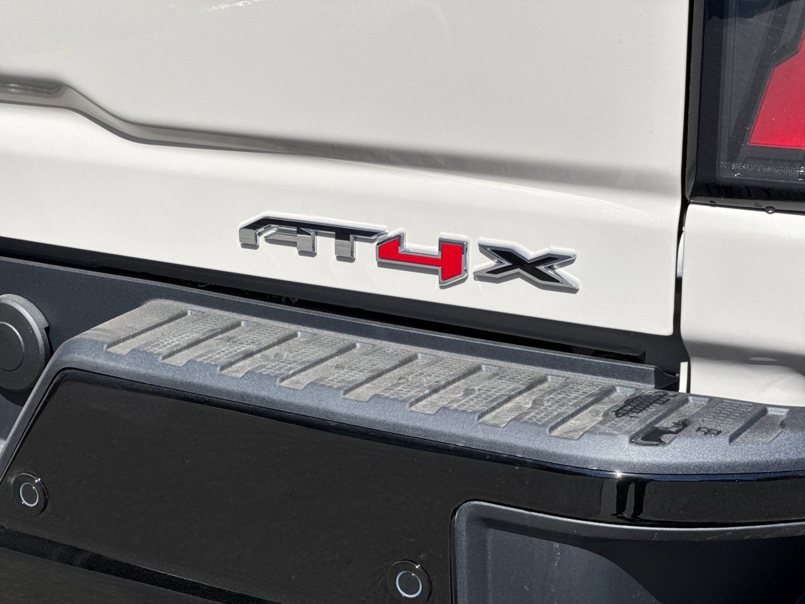New 2026 GMC Sierra 2500 AT4X AWD/4WD image 33