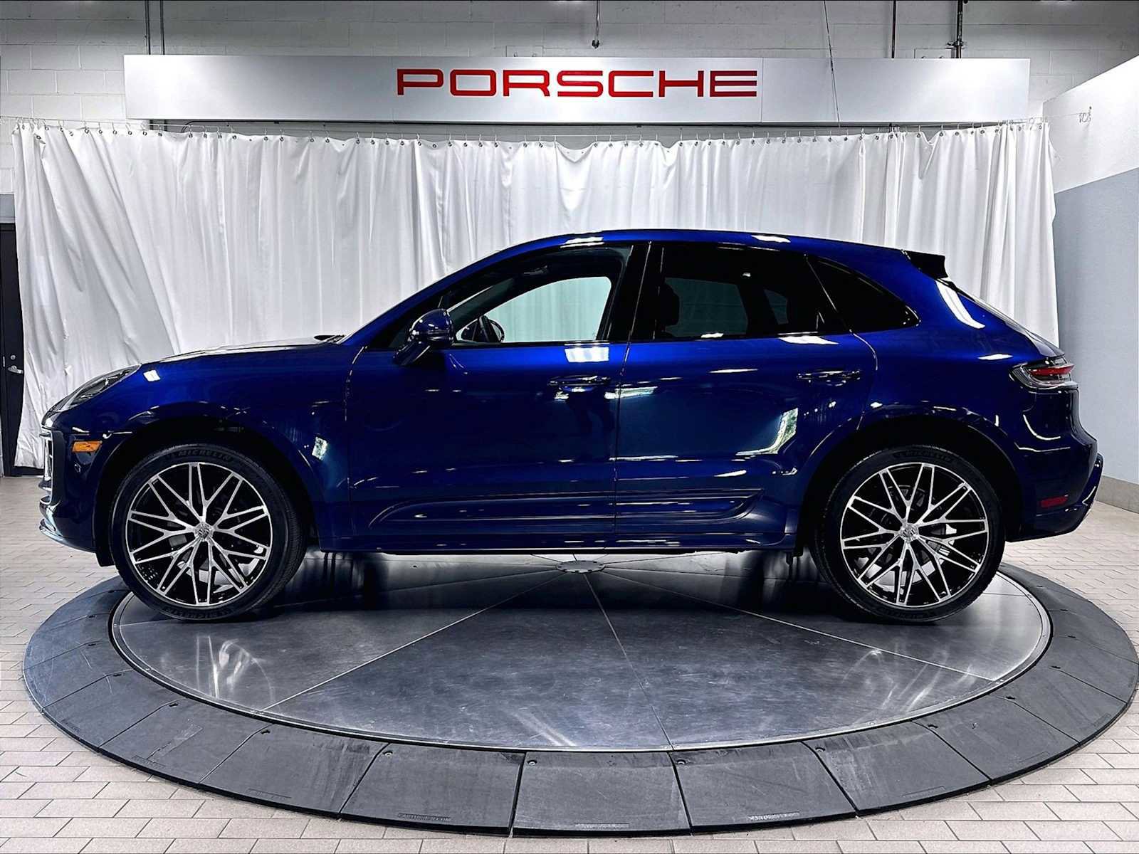 Used 2026 Porsche Macan AWD/4WD image 2