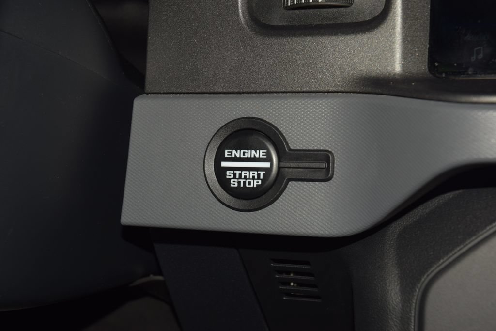Used 2024 Ford Bronco Everglades AWD/4WD image 33