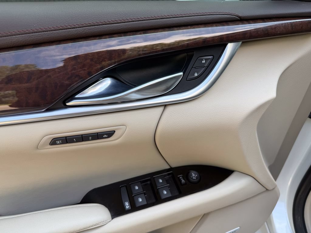 Used 2016 Cadillac XTS Premium FWD image 14