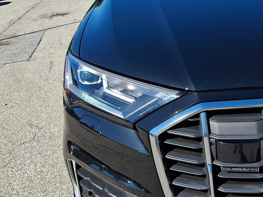 Used 2023 Audi Q7 2.0T Premium w/ Convenience Package AWD/4WD image 9