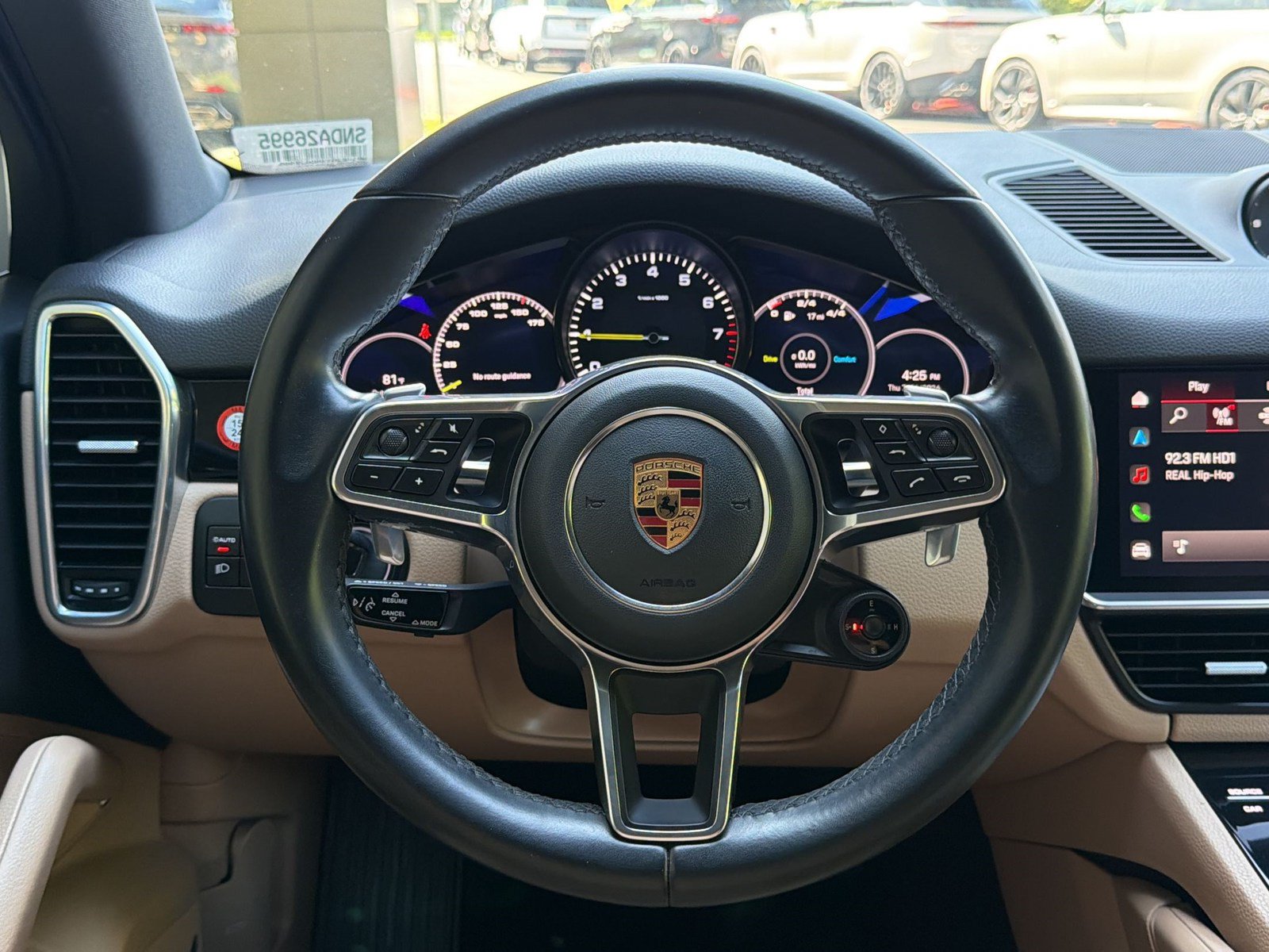 Used 2022 Porsche Cayenne E-Hybrid AWD/4WD image 11