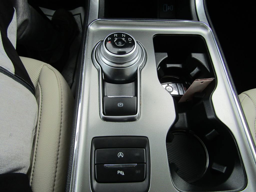 Used 2024 Ford Edge Titanium w/ Equipment Group 301A AWD/4WD image 37