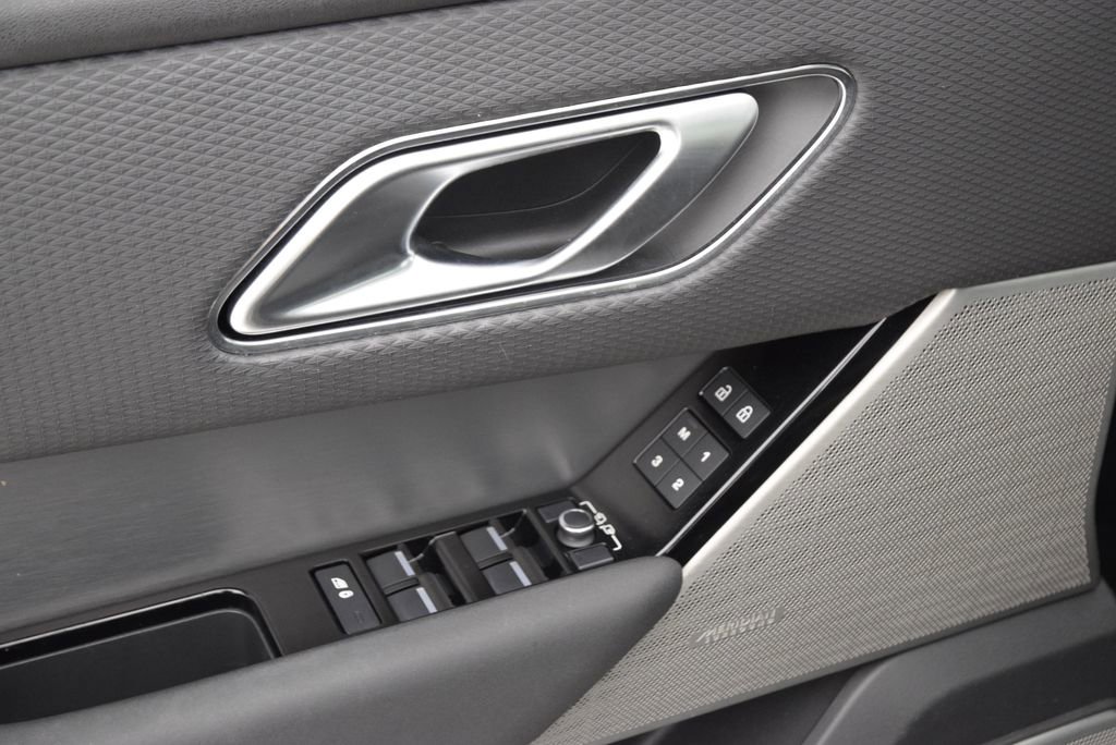 Used 2022 Land Rover Range Rover Velar R-Dynamic S AWD/4WD image 21