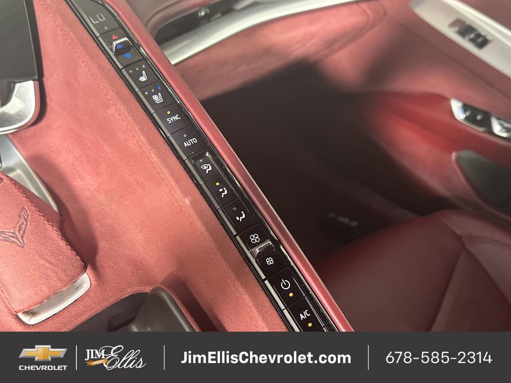 Used 2021 Chevrolet Corvette Stingray Premium Cpe w/ Z51 Performance Package image 21